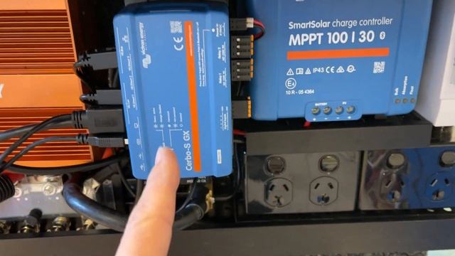 76 Series Passenger Side Power Pack in Window box with 80A DC DC 405Ah Lithium 3000VA Multiplus II