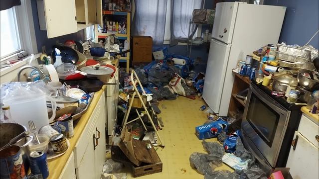The Worst Hoarder Houses I Cleaned In 2022