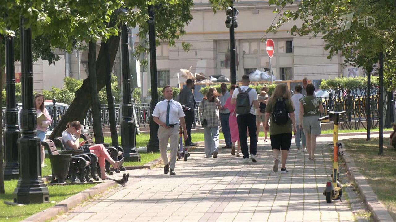 Самый жаркий день в Москве в XXI веке: советы врачей, как избежать теплового удара