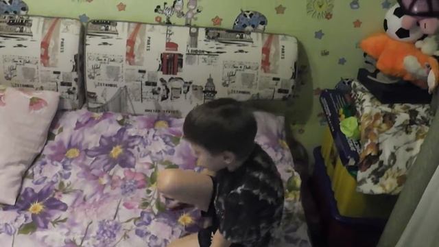 Кувырок в перёд, назад.