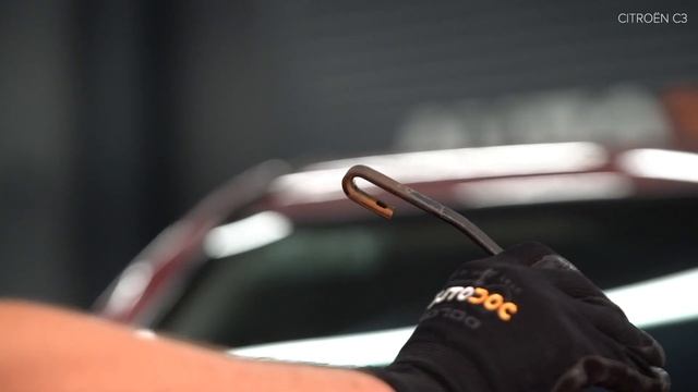 Ako vymeniť stierače na CITROEN C3 1 (FC, FN) [NÁVOD AUTODOC]