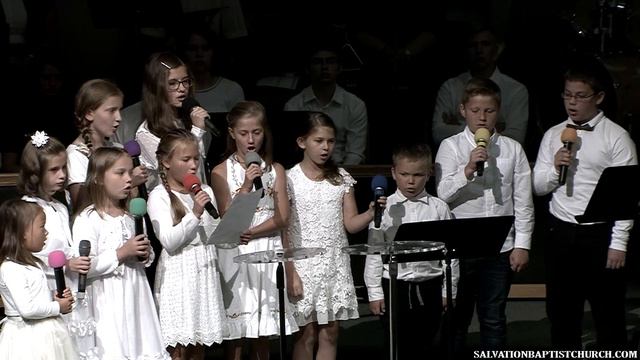 Пение «Птички Божьи» ─ группа детей