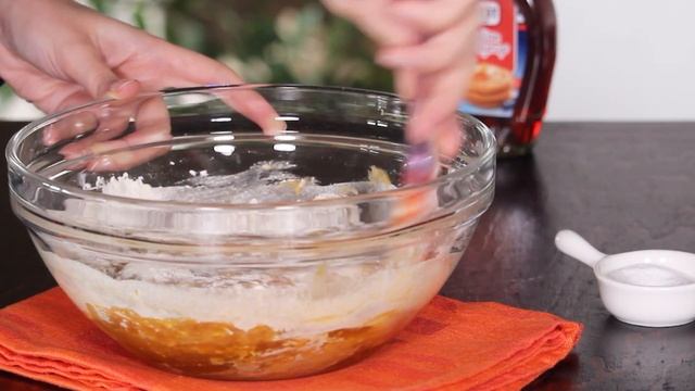Maple Syrup Blondies | How Tasty Channel