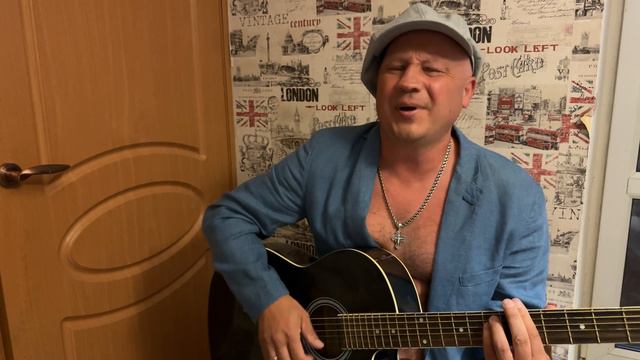 Девушка в платье из ситца