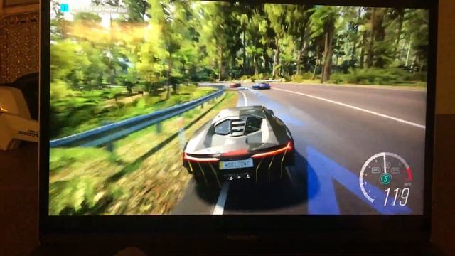 Forza Horizon 3 on MacBook Pro 15" 2016
