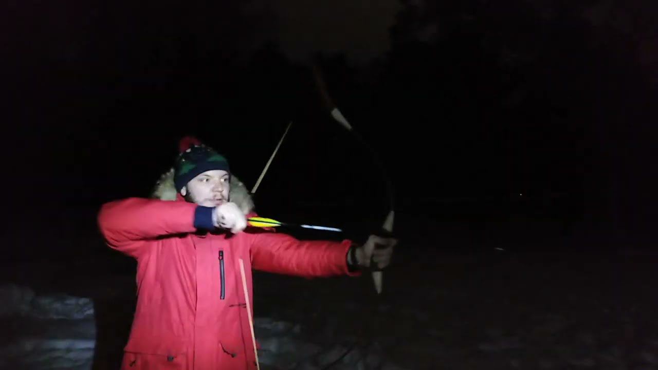 Новогодний лучник =) Светящиеся стрелы ночью