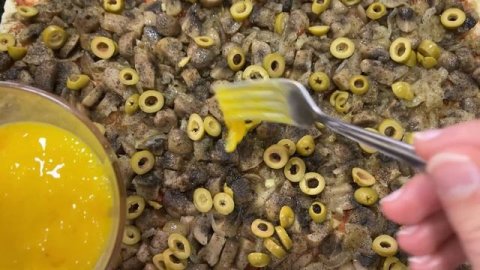 Самая вкусная и питательная пицца для всей семьи с грибами