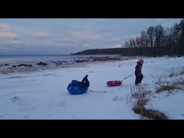 Личинос на новогодних с Сашкой поехали на "ледяные моря" =)