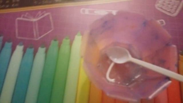 Делаем слаймы из клея карандаша