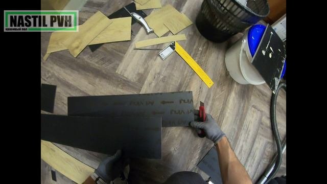 Укладка кварцвиниловой плитки Tarkett Lorenzo на стену