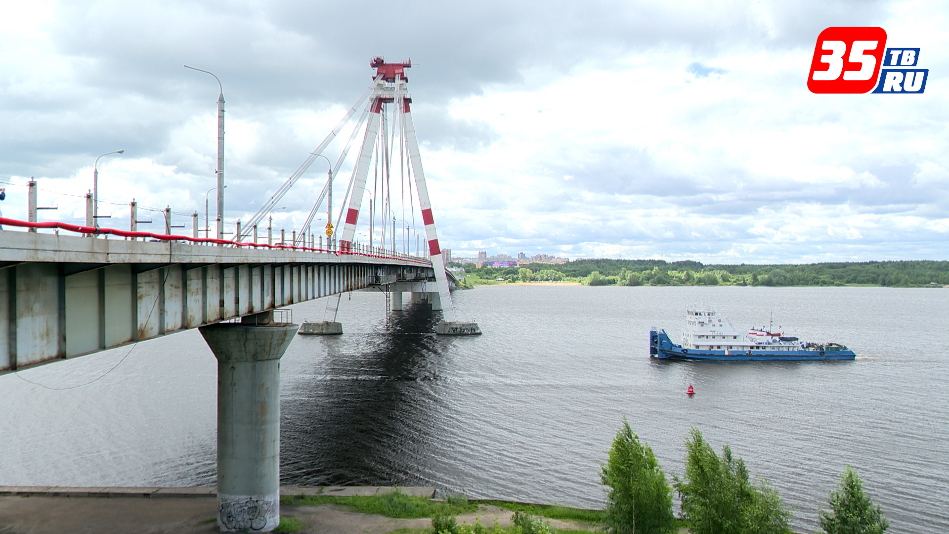 Въезд на Октябрьский мост с Парковой в Череповце отремонтируют к концу года