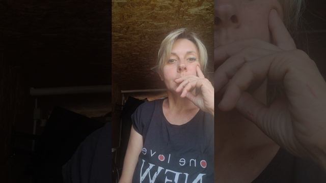 Собираю землянику. продолжение