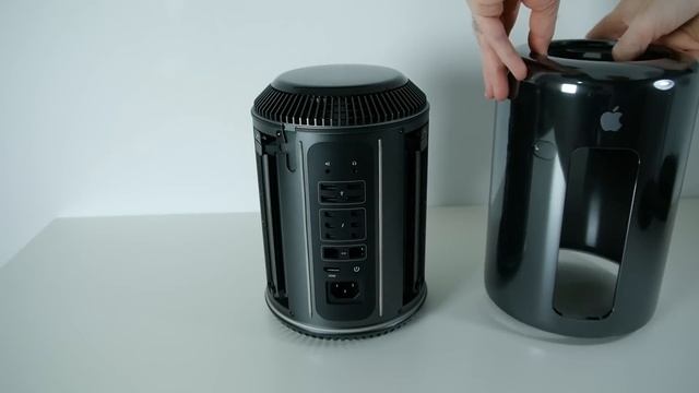 Late 2013 BIG Mac Pro Unboxing