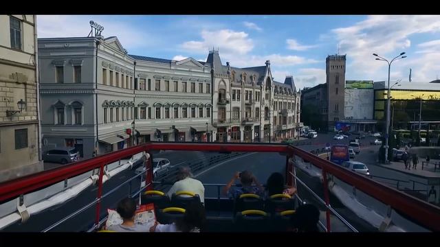 ЭКСКУРСИЯ ПО ТБИЛИСИ НА ДВУХЭТАЖНОМ АВТОБУСЕ WST