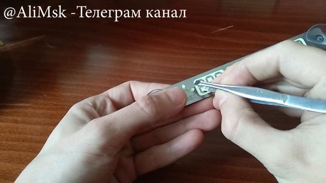 Обзор бейджика на лобовое стекло с номером телефона