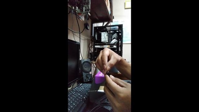 Cooler Master ARGB GPU Support Bracket Unboxing and Installation