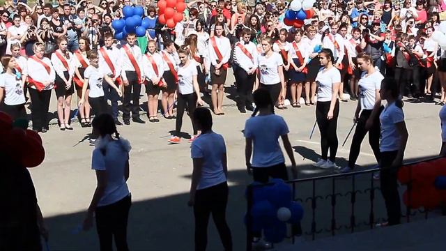 Гимназия 117 Ростов-на-Дону флешмоб на последний звонок