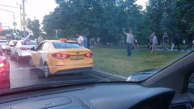 Выход с МГУ после матча Испания- Россия. 1 июля 2018 г.