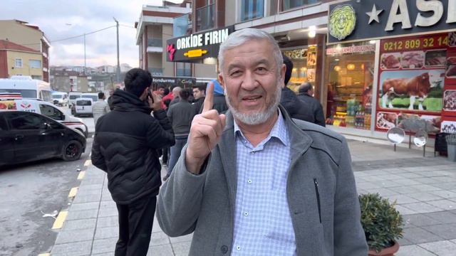 Turkiya . Istambul . Ramazon  oyi  birinchi  kun . 2023  yil  23 mart oqshomi  .