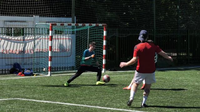 АМКАЛ против ПОДПИСЧИКОВ! / играем РАЗНЫМИ МЯЧАМИ в реальном матче!