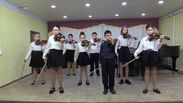 Т. Хренников. Колыбельная Светланы. ансамбль скрипачей.