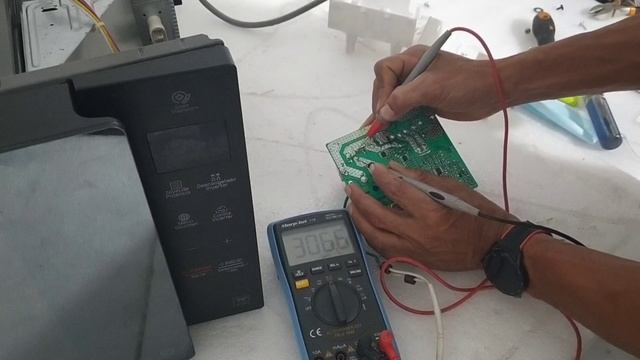 REPARACIÓN DE MICROONDAS LG INVERTER NO ENCIENDE FAYA FATAL