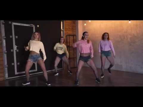 "Mari"/Reggaeton/Dancehall/choreography