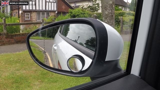 How to reverse around a corner - easy tips