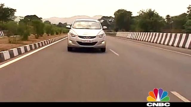2012 Hyundai Elantra in India first drive