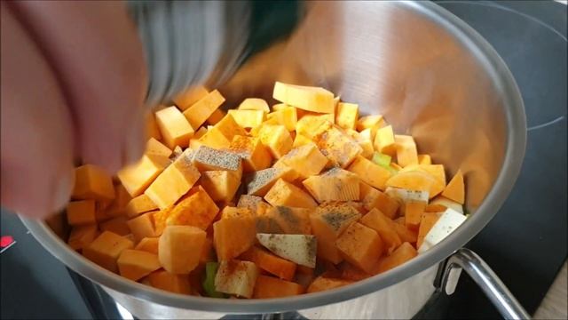 Суп пюре из сладкого картофеля. Вкусно, просто и полезно.