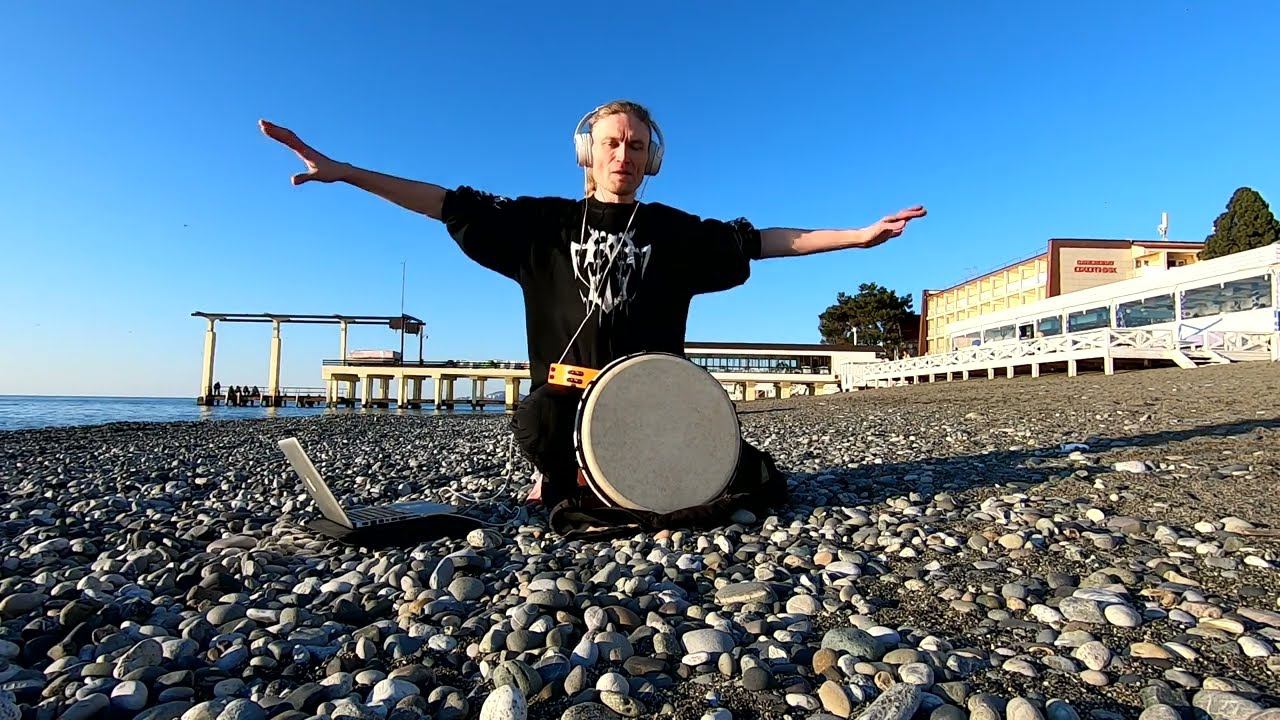 AURORA -  Churchyard  (Creagen - djembe cover) 22 dec 2022