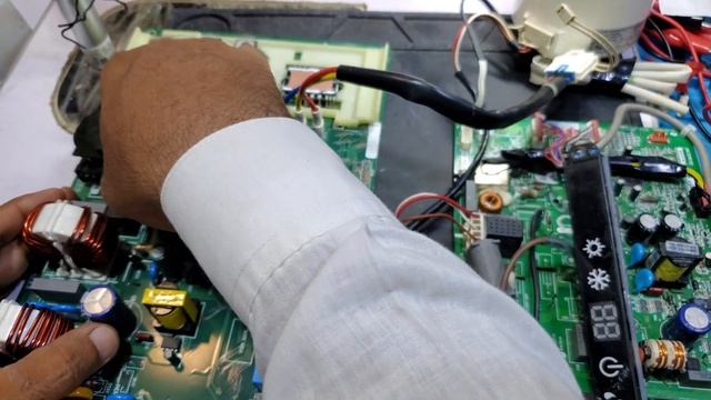 Gree DC inverter AC EE error PU error code AC PCB # 390