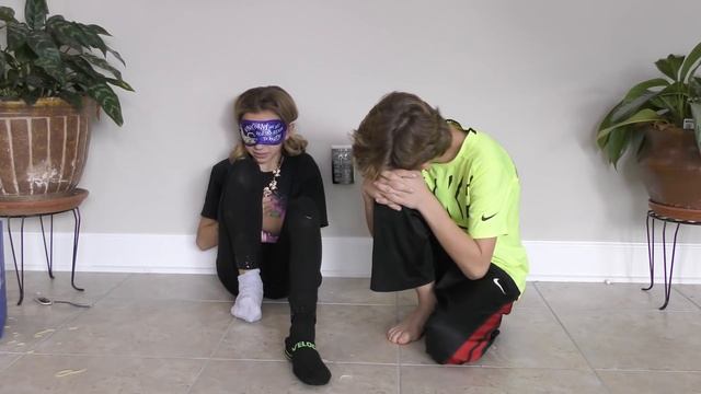 WHAT'S IN MY SOCK CHALLENGE | We Are The Davises