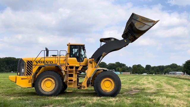 Volvo L350F Wheel Loader - Year: 2011 (Refnr. BM3878)