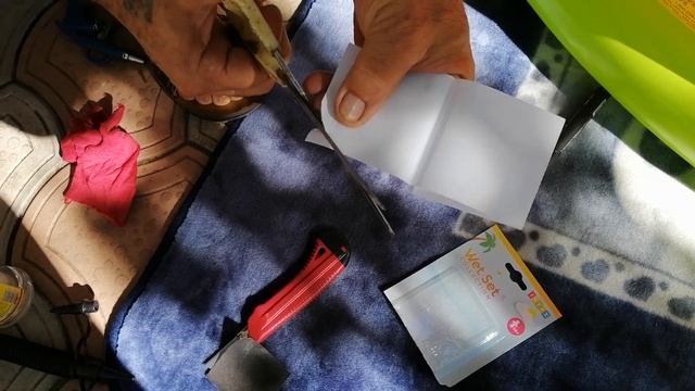 Чем заклеить детский бассейн. Ремонт надувного детского бассейна.