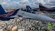 عيد النصر.. طائرات "سو-25" تزيّن سماء موسكو بألوان العلم الروسي