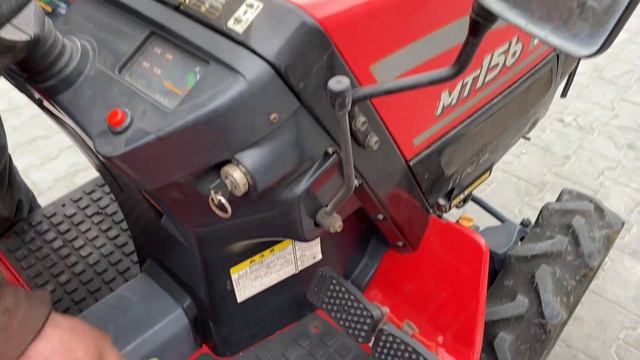 MITSUBISHI MT156D