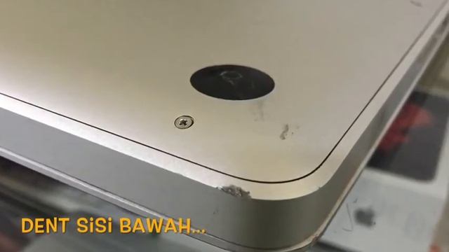  Apple MacBook Pro 13 (mc700 - 2011)