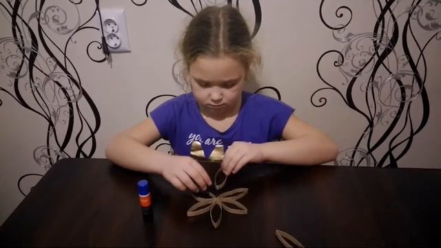 Снежинки из втулок от туалетной бумаги /мастер класс снежинка/новый год!