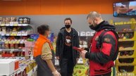 ОХРАННИК РАЗРУЛИВАЕТ ПРОБЛЕМЫ! САМЫЙ ТУХЛЫЙ МАГАЗИН?