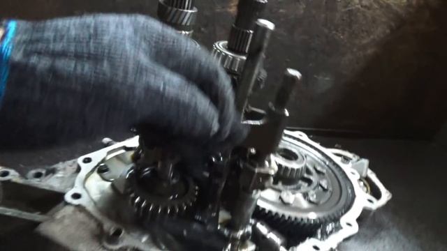 Мазда 626 ремонт коробки.Mazda 626 gearbox repair! Советую посмотреть .