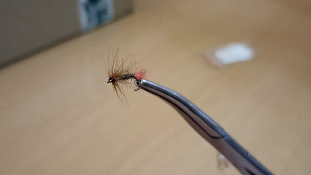 Распаковка посылки с мушкой PFG Red Tag по заказу Fmagazin