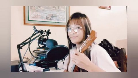 STILL Ukulele Cover by Charisse 💞