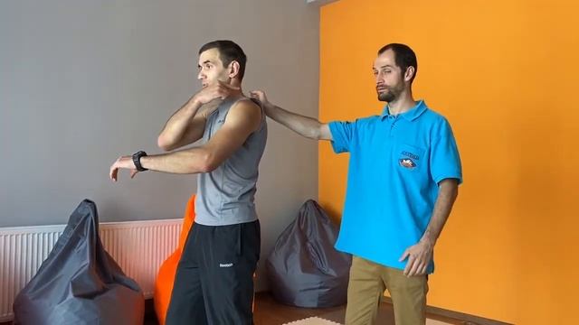 Прием освобождения от захвата за шею сзади