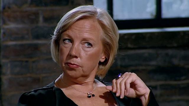 Magic Whiteboard Sparks Five-Way Bidding War | Dragons' Den