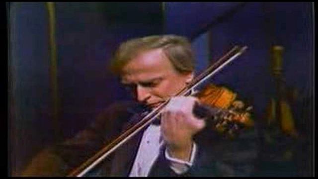 Violin Special (4) Bruch Concerto #1 - Menuhin.wmv