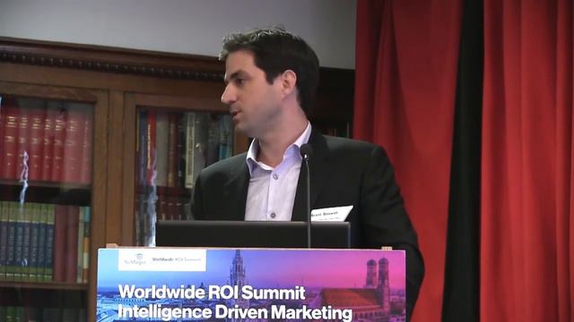 2016 ROI Summit London - IT Marketing Panel: Using Data to Make Smart Marketing Decisions