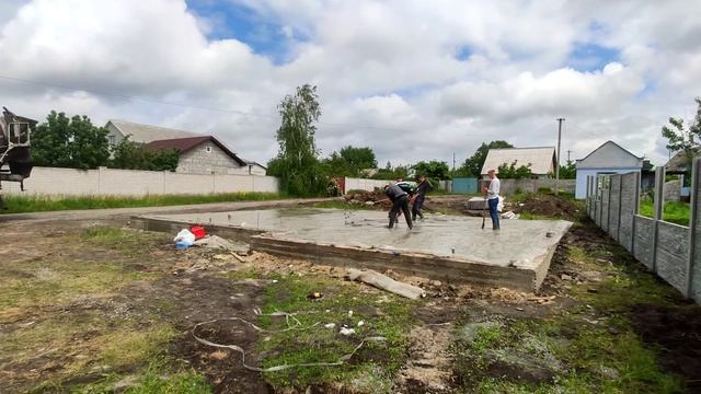 Виброрейка, заливаем бетонный пол правильно