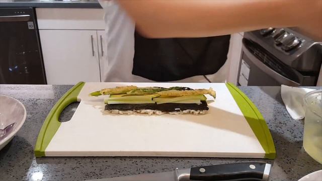 Fried Asparagus VEGETABLE SUSHI ROLL! Delicious vegan sushi roll tutorial! #Stayhome #AnonymousSush