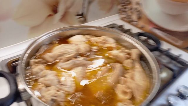 Холодец с курицей  говядиной и свининой 